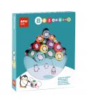 Apli Juego de Equilibrio de Pingüinos - 16 Piezas de Madera de Alta Calidad - Base en Forma de Iceberg - Dado con Colores - 3 Ta