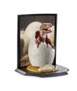 The Noble Collection Toyllectible Treasures Jurassic Park Huevo en Eclosion Raptor - Tamaño 15x17x19cm