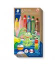 Staedtler Noris Junior Pack de 6 Lapices de Colores Extragruesos + Sacapuntas - 3 en 1, Lapiz, Cera y Acuarelable - Colores Surt