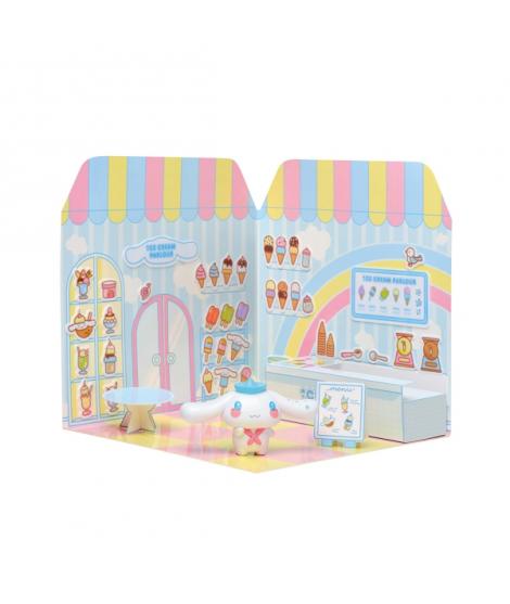 Comansi Sticker House Cinnamoroll Ice Cream Parlour - Incluye Figura - Stickers Lavables - Escenario Adorable - Juego Creativo