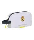 Safta Real Madrid Bolsa Isotermica Porta Alimentos de 1.7L - Asa de Mano - Cierre de Cremallera - 21.5x12x6.5cm - Color Blanco y
