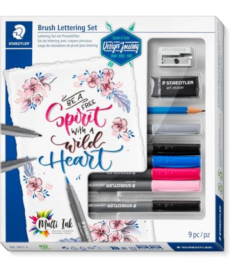 Staedtler Brush Lettering Design Journey Pack con 6 Rotuladores Pigment Art para Lettering en Colores Surtidos, Lapiz, Goma de B